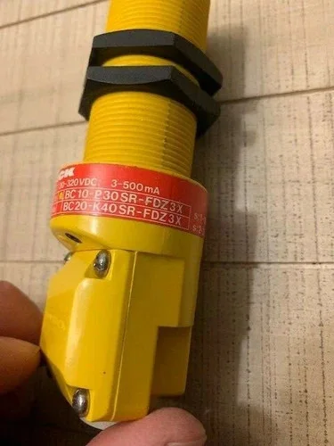TURCK BC10-P30SR-FDZ3X Capacitive Proximity Switch — product image 3 of 4