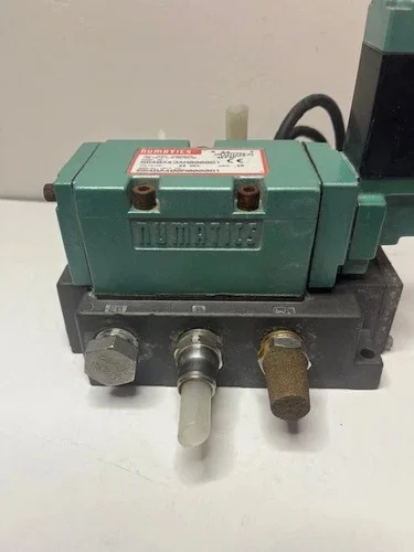 Numatics 554BA43AM000061 Solenoid Valve and Manifold 24VDC — product image 3 of 6
