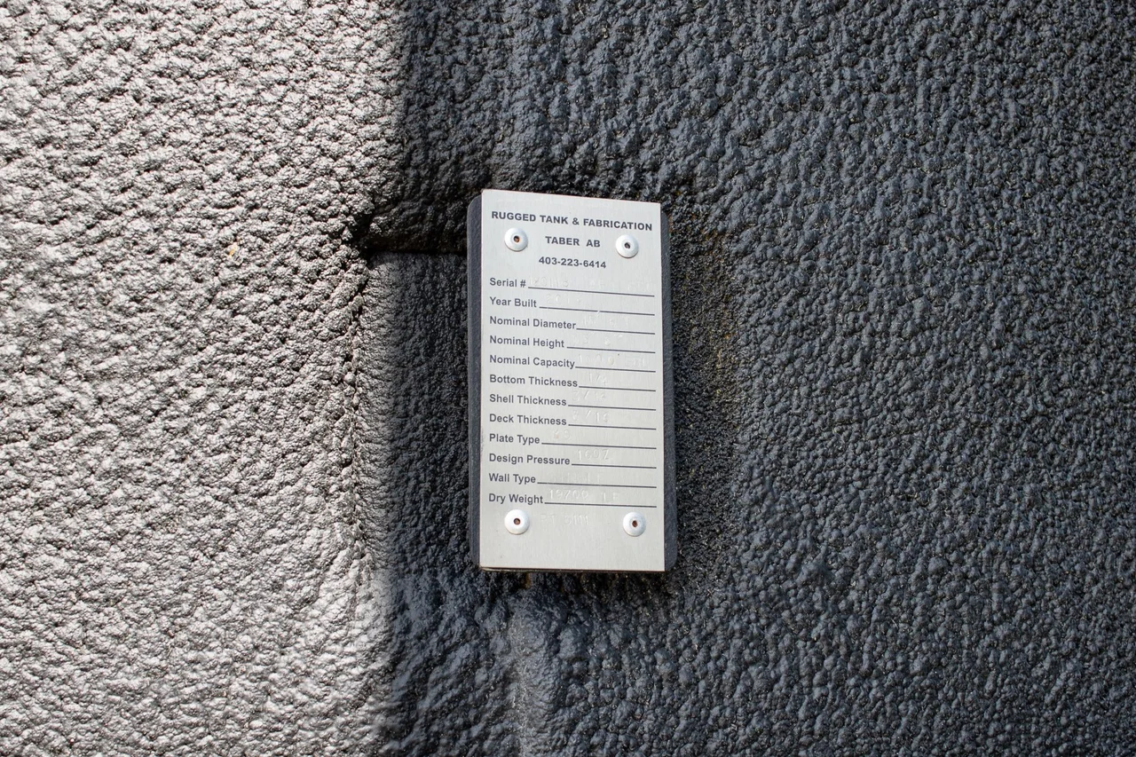 New 1000 BBL Internally Coated Storage Tanks — product image 5 of 6