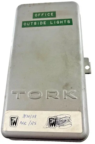 Tork 7200 24-Hour Dial Time Switch with Omitting Device — product image 2 of 4