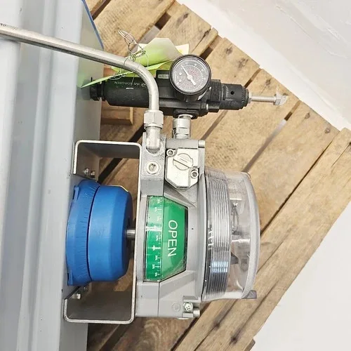 Neles Jamesbury 10" LG5CBA10AACATV CL-150 Actuated Butterfly Valve CF8M — product image 5 of 8