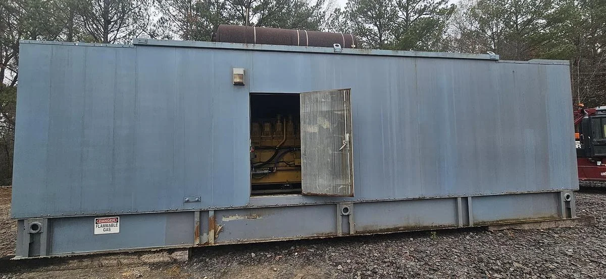 Caterpillar 3508 Diesel Generator Set 750 kW — product image 2 of 10