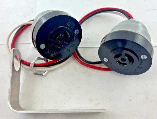 TORK 2421 Twist-Lock Photocontrol Receptacle with Plastic Cup Mounting Bracket — product image 3 of 4