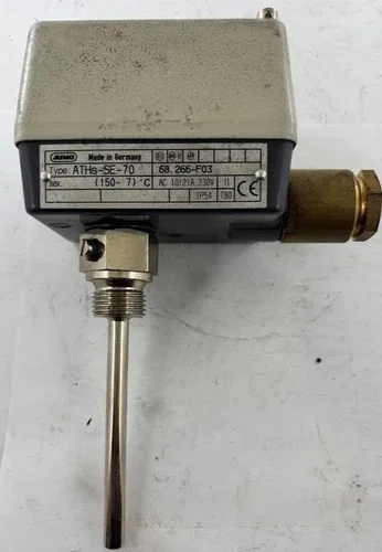 JUMO ATHS-70 Temperature Switch 176322701 — product image 3 of 6