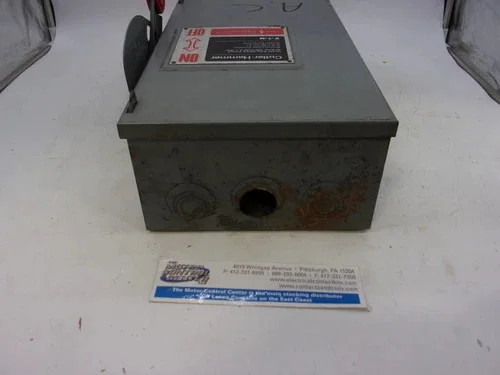 Cutler-Hammer DH362FGK Heavy Duty Safety Switch, 60 Amp, 600V, 3-Pole, Fusible, NEMA 1 — product image 8 of 9