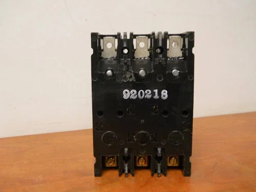 Westinghouse EA3070 70A 240V 3-Pole Molded Case Circuit Breaker — product image 4 of 10