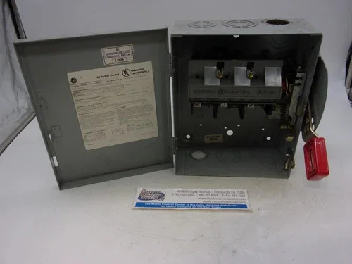 GE THN3361 General Duty Safety Switch 30A 600V 3P Non-Fusible NEMA 1 — product image 2 of 8