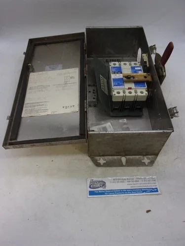 Westinghouse WFDN100 Watertight Circuit Breaker Disconnect with HFD3060 3-Pole 60A Breaker — product image 5 of 9