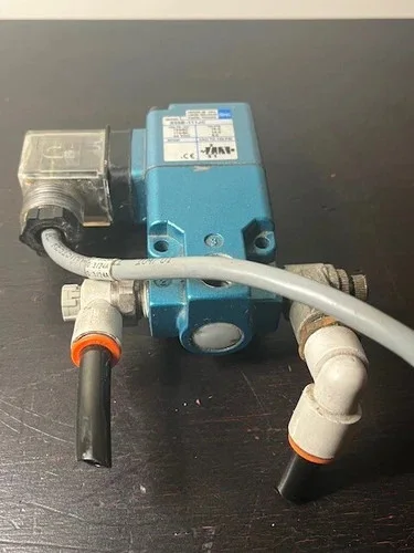 MAC Solenoid Valve 225B-111JC 3-Way — product image 3 of 4