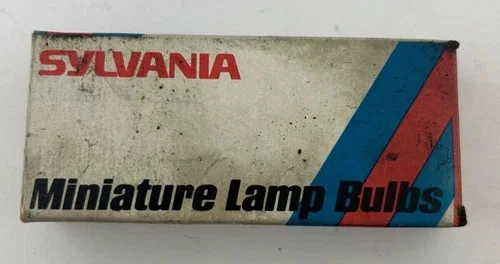 Sylvania 120PSB Miniature Lamp Bulbs (Lot of 17) — product image 3 of 3
