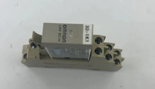 OMRON P2RF-08-E Relay Socket for G2R-2-S Series — product image 2 of 3