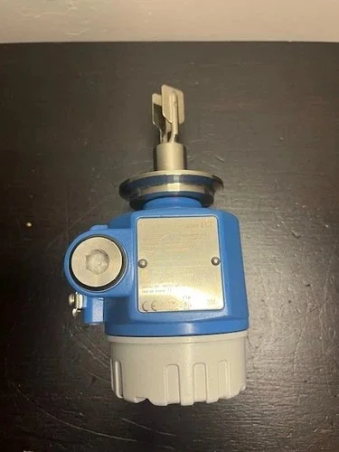 Endress+Hauser Liquiphant M FTL50H-RTE2AD4E5C Vibronic Point Level Switch — primary product image