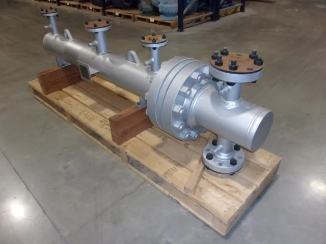 Xylem Shell and Tube Fuel Gas Heat Exchanger 6ST-16 D2.5F — product image 2 of 12