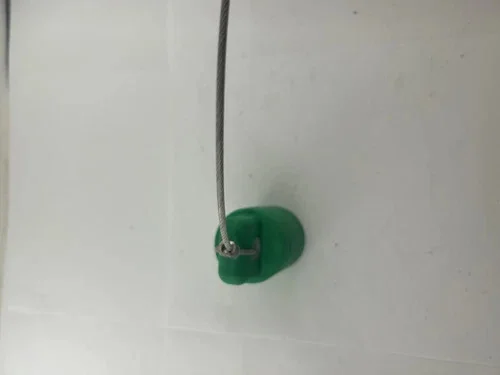 Crouse-Hinds Cam-Lok Protective Cap with Lanyard A100602-21 — product image 2 of 2