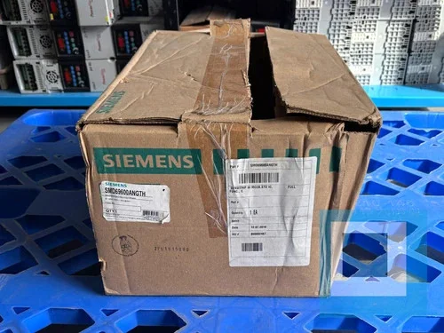 Siemens Sensitrip III Molded Case Circuit Breaker SMD69600ANGTH — primary product image