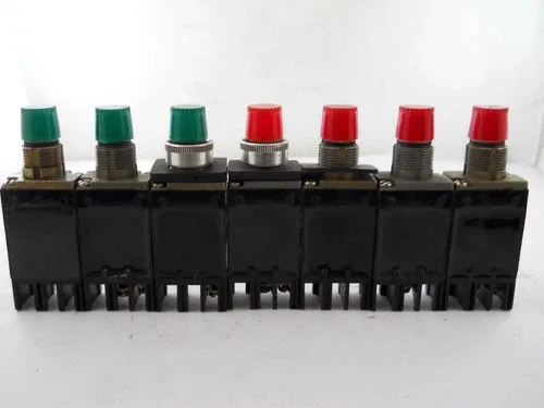 Micro Switch PTW2311 120V Push-to-Test Pilot Light — product image 3 of 4