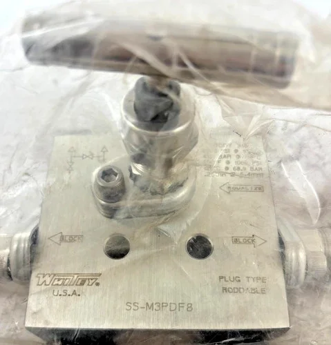 Swagelok Whitey SS-M3PDF8 3-Valve Instrument Manifold — primary product image