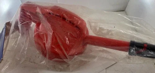 OilSafe Stretch Spout Lid, Red — primary product image