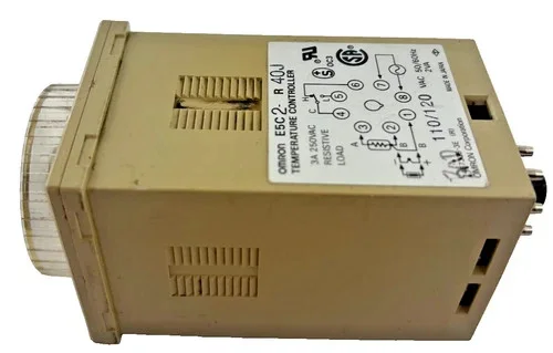 Omron E5C2-R40J Temperature Controller — product image 3 of 4