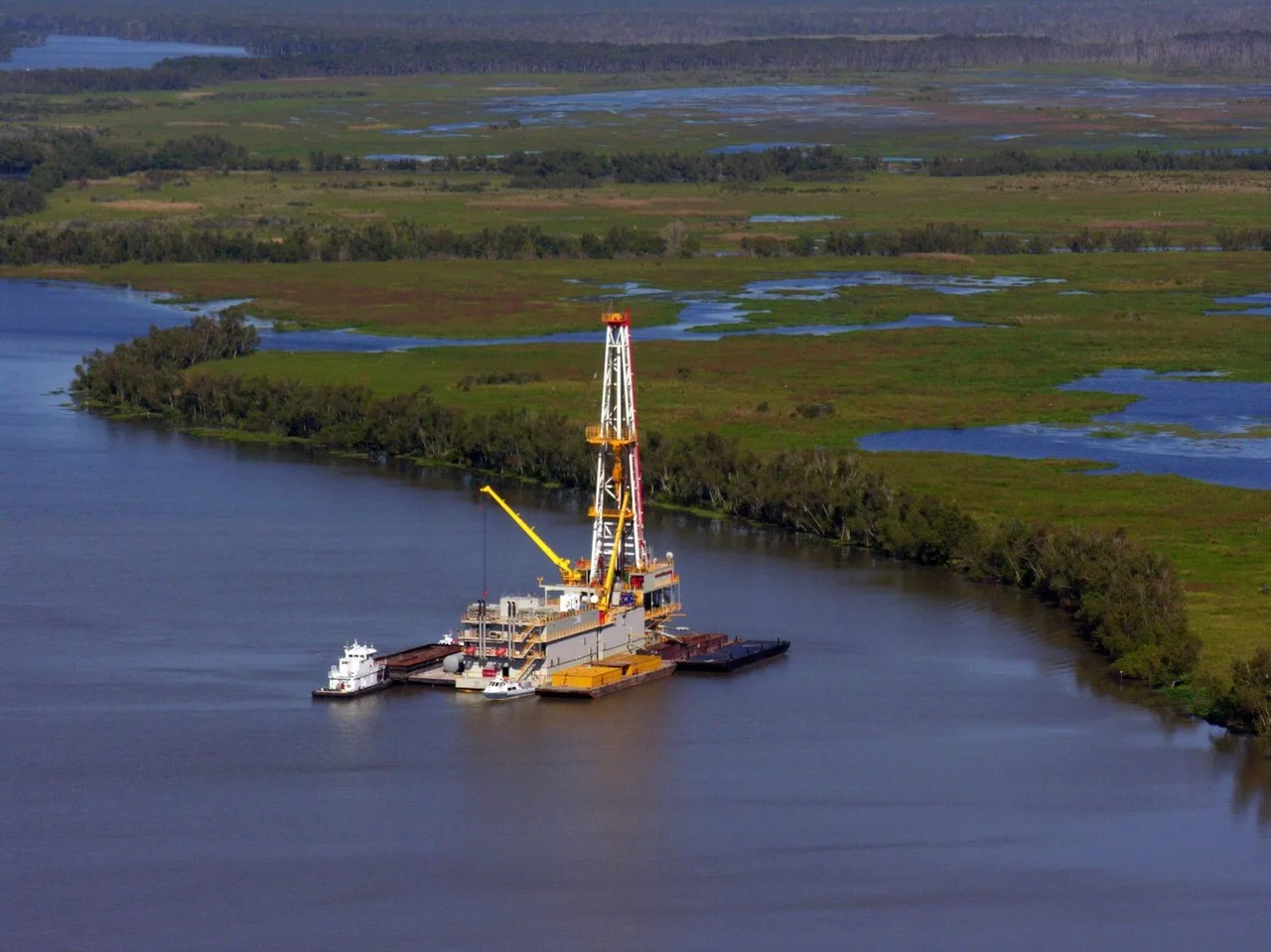 TDS Barge Rig 21 - 3,000 HP Inland Barge Drilling Rig — primary product image