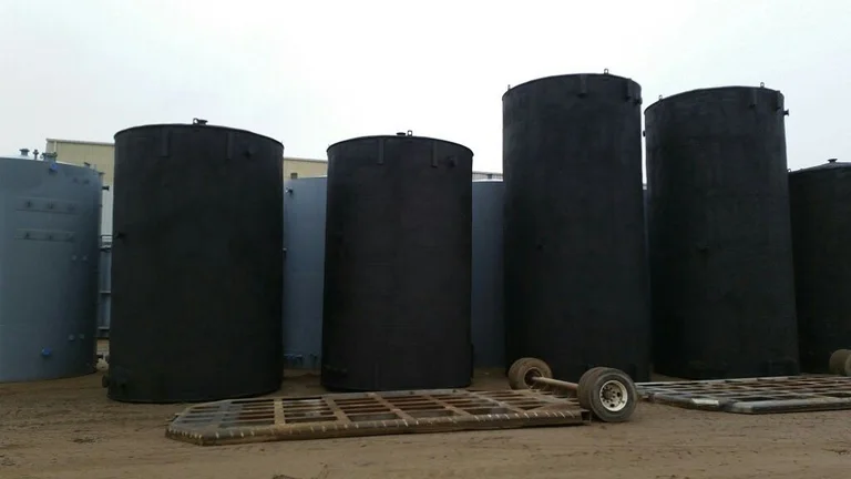 Insulated Heated Storage Tanks 750 BBL (15)