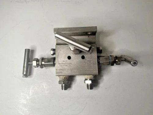 Parker PGI M-650SCG Transmitter Isolation Block & Bleed Valve 6000PSI SS