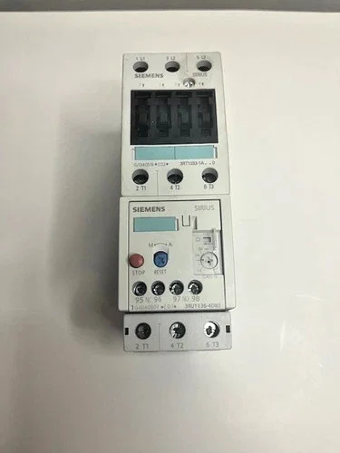 Siemens 3RU1136-4DB0 Overload Relay 18-25 Amp with 3RT1033-1A Contactor