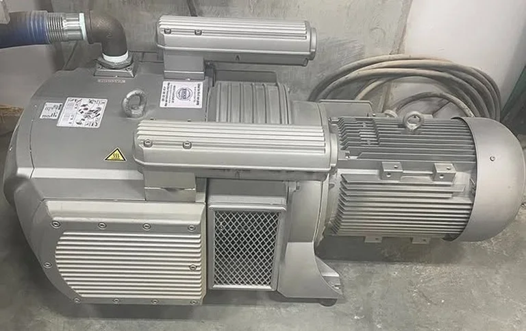 Becker VTLF 2.250 Dry Rotary Vacuum Pump