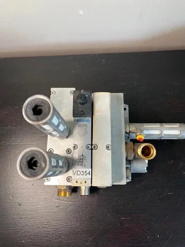 Festo Solenoid Valve VSVA-B-M52-MZD-A1-1T1L with Regulator VABF-S6-10-P1A6-G12