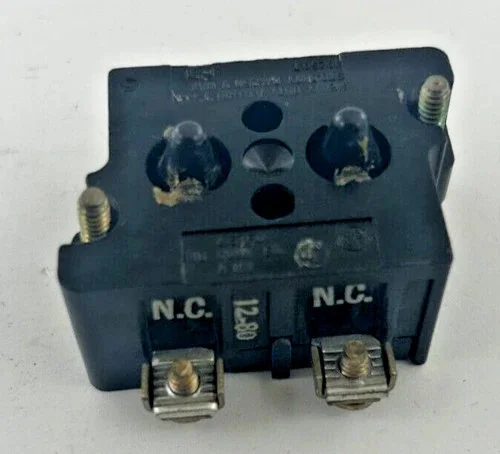 Cutler-Hammer 10250T3 Heavy-Duty Contact Block