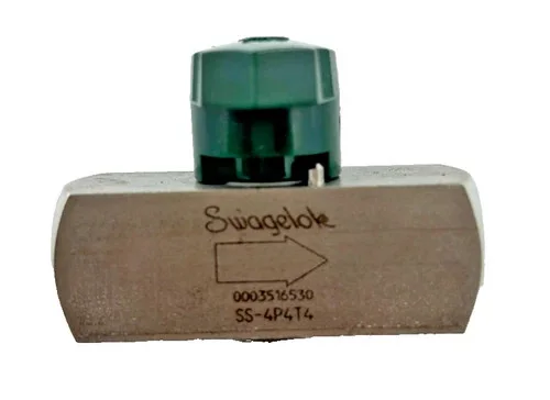 Swagelok SS-4P4T4 Stainless Steel Quarter-Turn Plug Valve