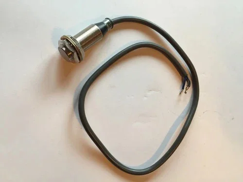 Omron E2EY-X4C1 Inductive Proximity Sensor