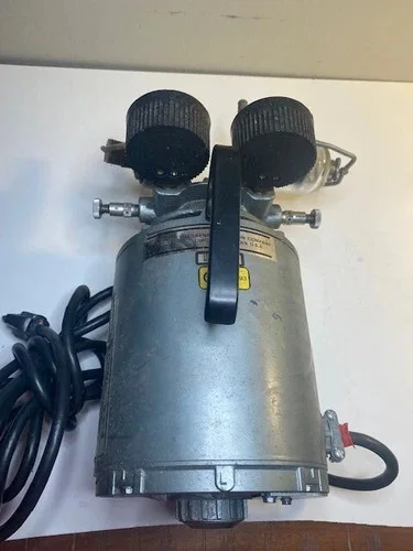 Wilkens Anderson Company WACO Vacuum/Pressure Pump Model 1373