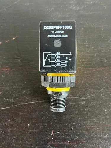 Banner Engineering Q25SP6FF100Q EZ-Beam Photoelectric Sensor