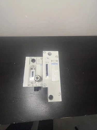 Festo CPX-FB32 Ethernet/IP Communication Node with CPX-GE-EV-S Interlinking Block