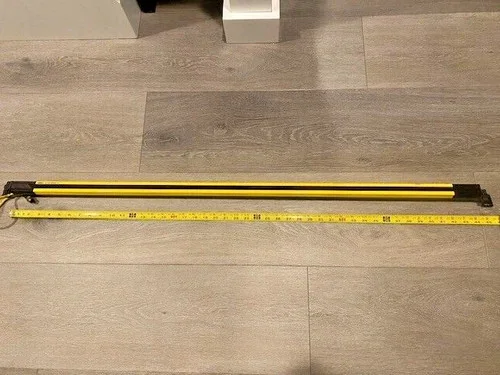 Banner Engineering EZ-SCREEN LP Safety Light Curtain Receiver SLPR25-1110P8