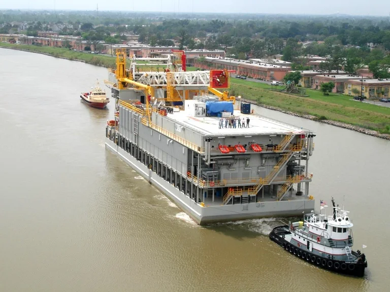 TDS Barge Rig 22 - 3,000 HP Posted Barge Drilling Rig