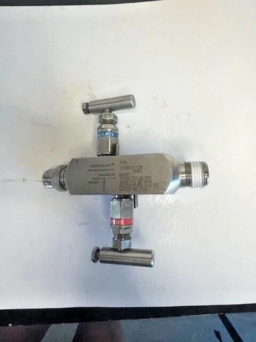 Rosemount C306101126-0000 Inline Pressure Transmitter Valve Manifold 1/2" NPT
