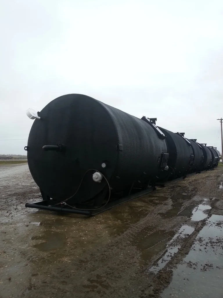 400 BBL Insulated Internally Coated Tanks w/ EnviroVault