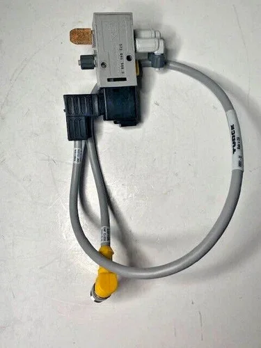 Rexroth Bosch P-026641-5 Pneumatic Solenoid Valve with 24VDC Coil